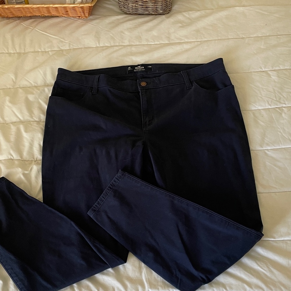 Women's high-rise Hollister super skinny classic stretch size 20 navy blue